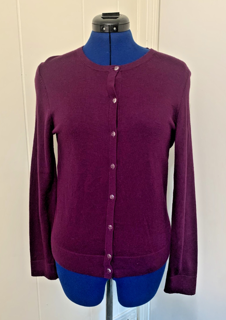 Women’s Ann Taylor Purple Long Sleeve Button Up Cardigan Sweater Size M Grandma